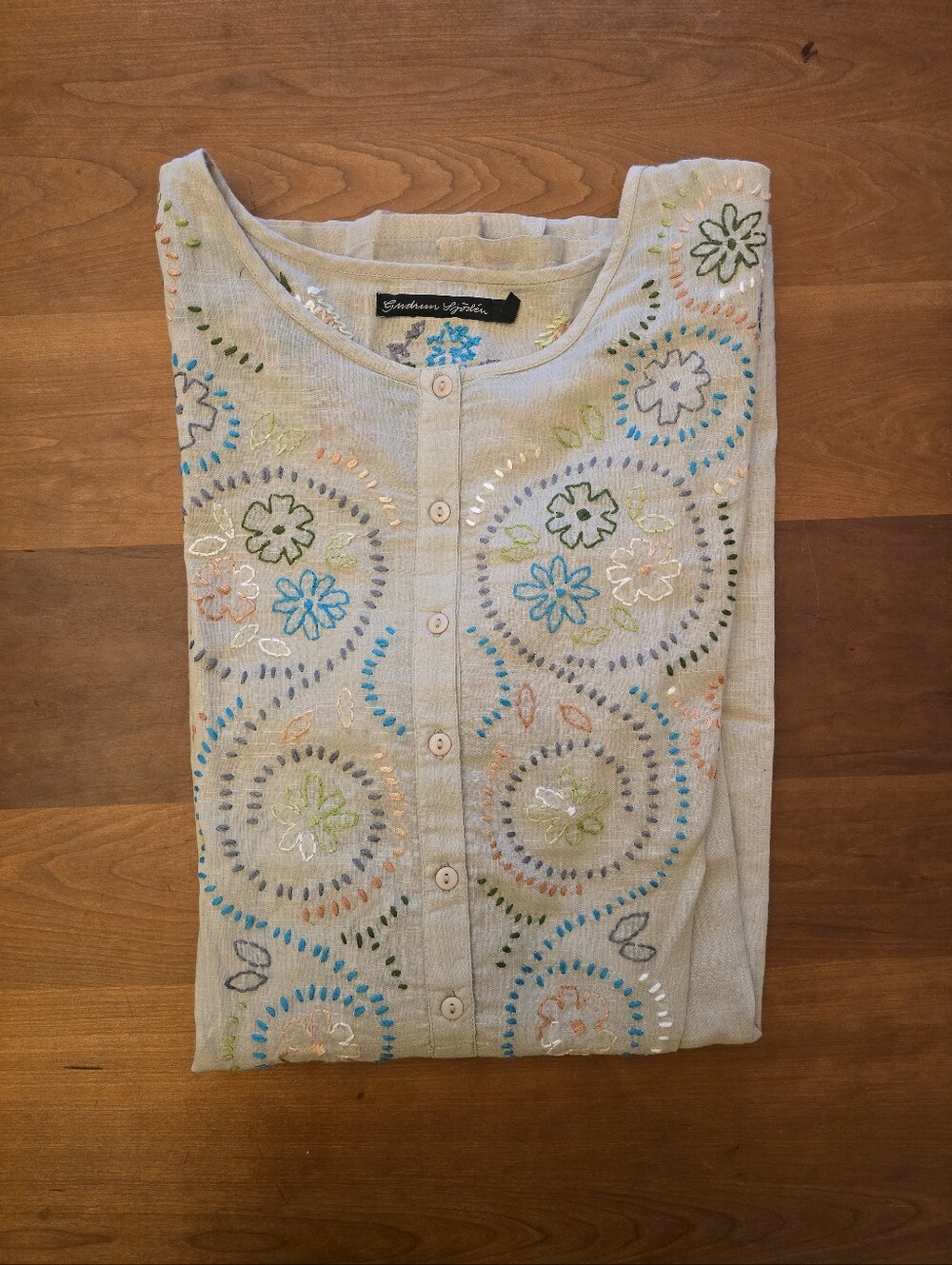 Gudrun Sjoden tunic in light natural tone with multicolor floral accents, Size M